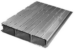 Profil de plancher strié anti-dérapant pour bétaillère